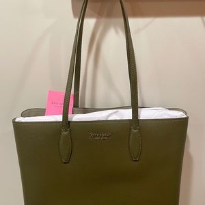 New with tags Kate Spade All Day Large Tote Leather